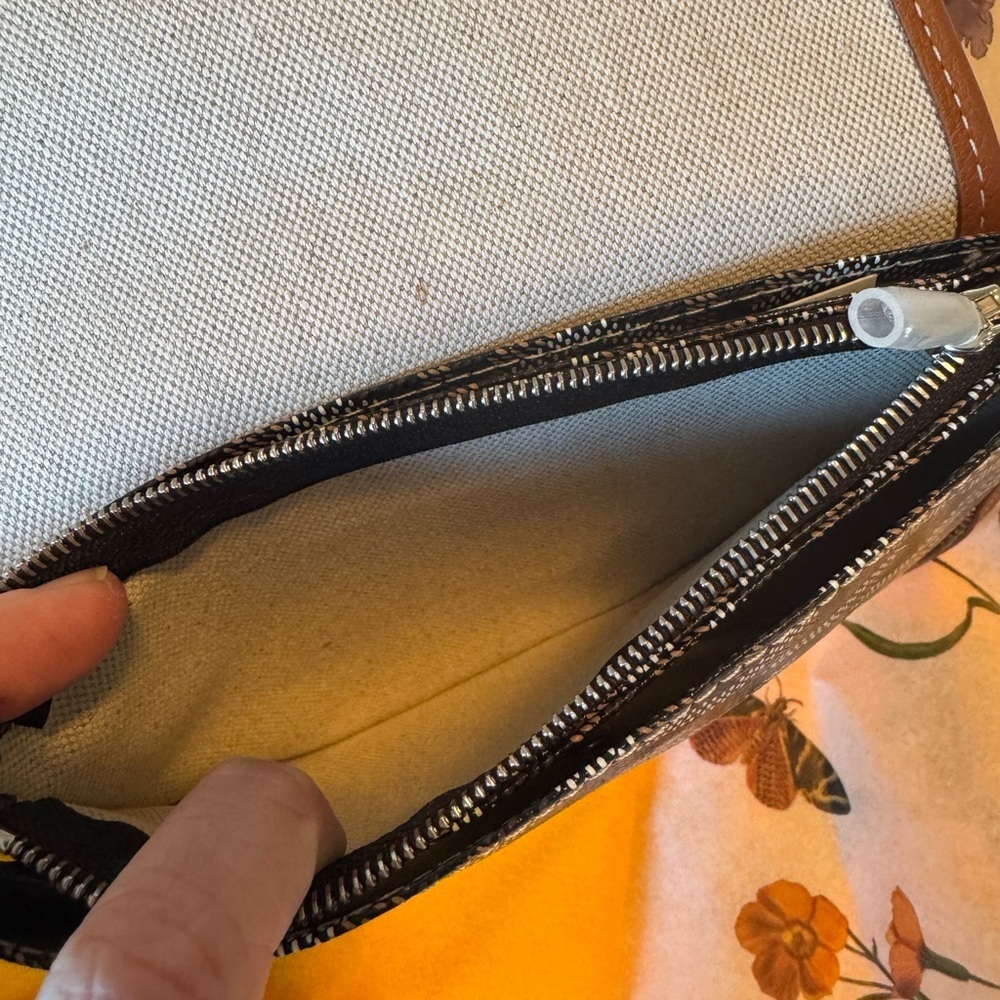 Goyard Black and Brown Goyardine Crossbody Wallet - Picture 5 of 8